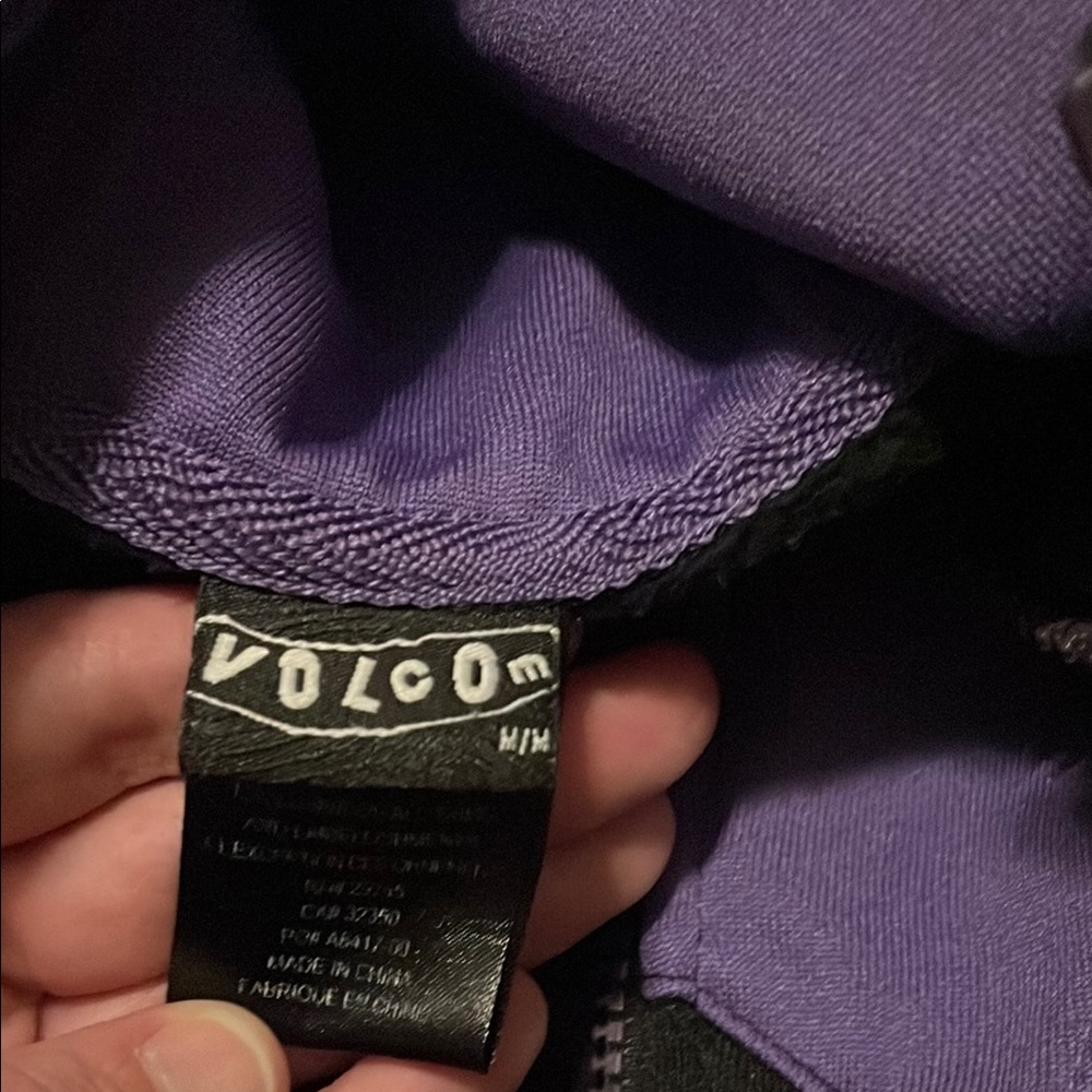 Volcom Women’s Colorblock Zip Hoodie- Medium - Picture 8 of 16